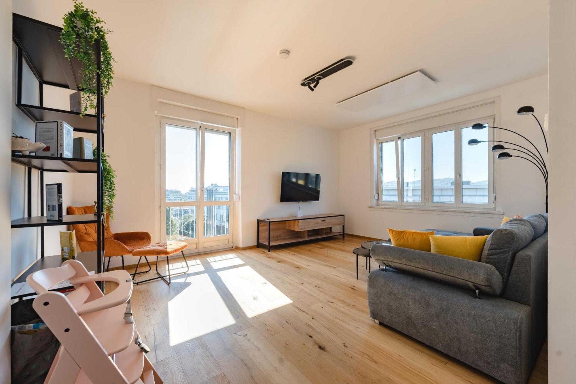 Tamliving Center Luxury 4 Rooms Smart Tv Kitchen Great View Graz Eksteriør billede
