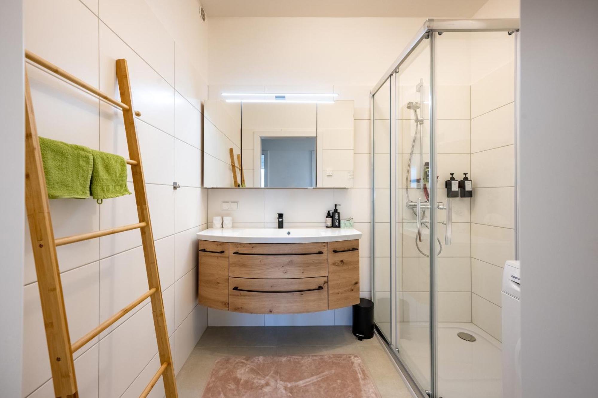 Tamliving Center Luxury 4 Rooms Smart Tv Kitchen Great View Graz Eksteriør billede
